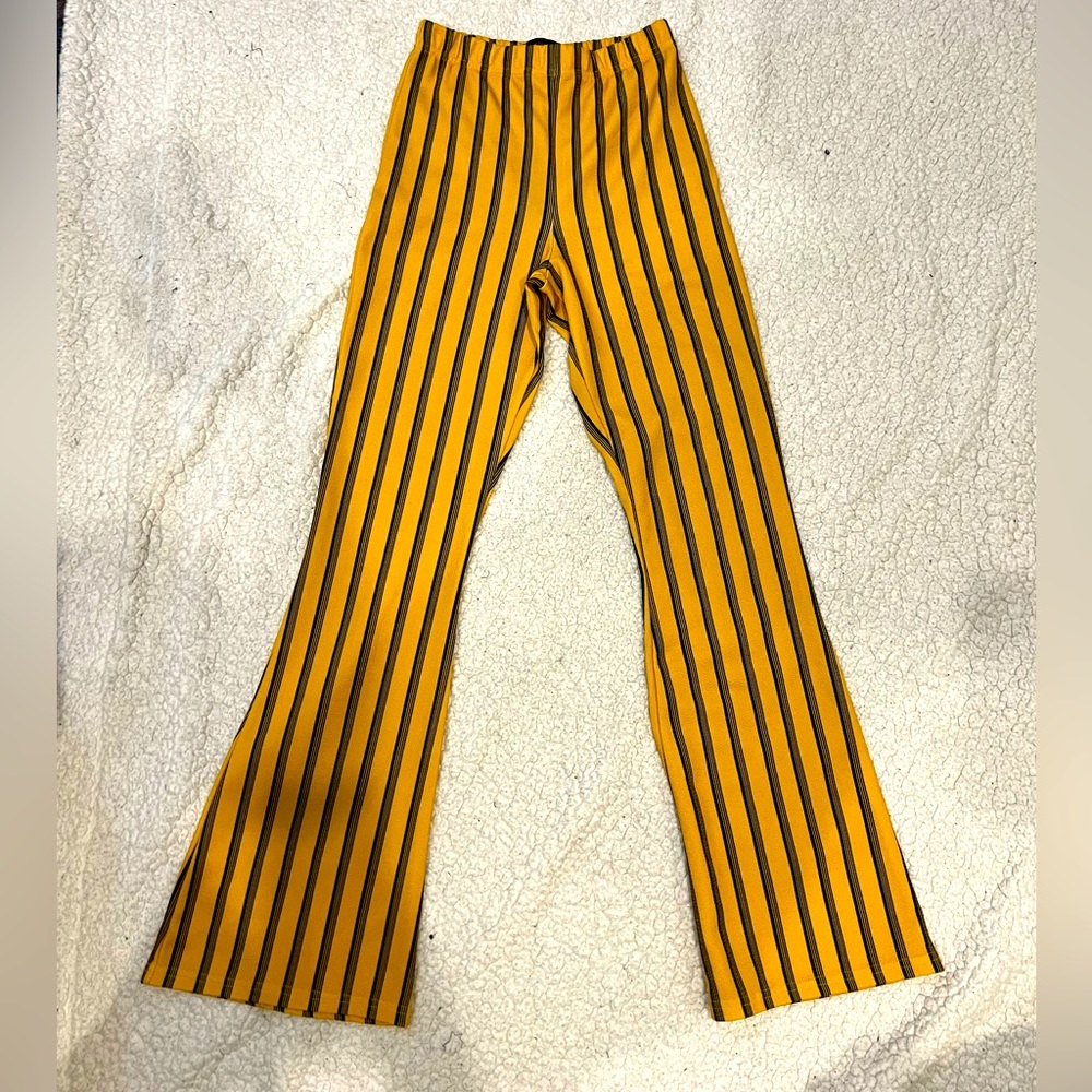 Urban outfitters pants. Size Small